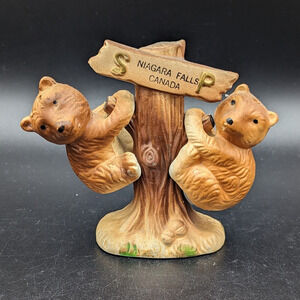 Vintage Niagara Falls Bears Salt & Pepper Shakers Set W/Stand 3 Pc Granny Core